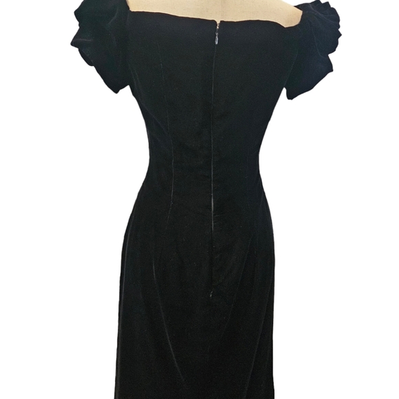 Vintage En Francais by Huey Waltzer Black Velvet Dress - Picture 6 of 7